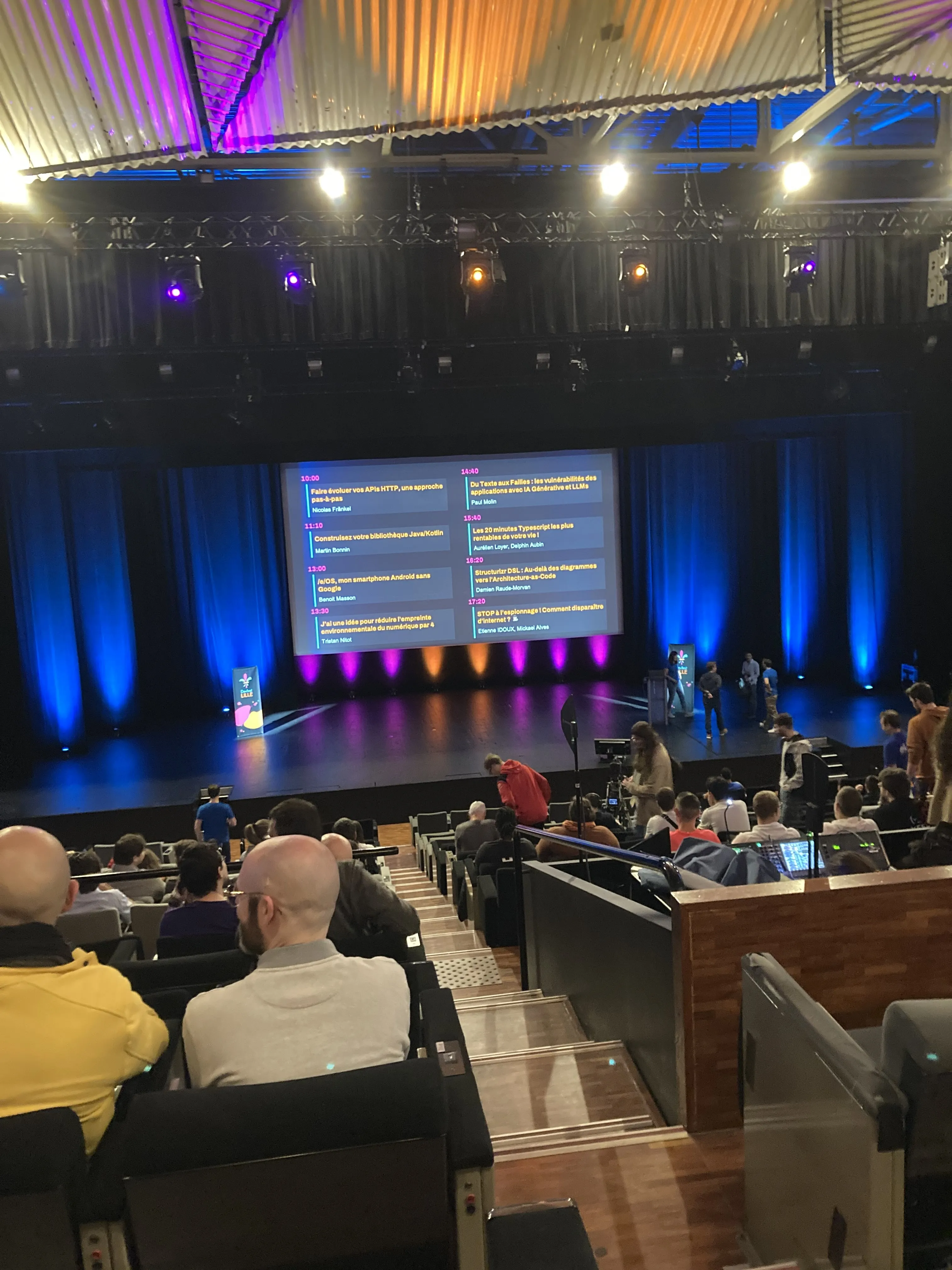 La salle de conférence principale