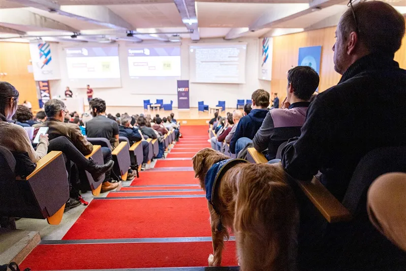 La salle de conférence principale
