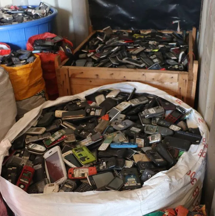 Photo by By Fairphone - Day 6 Warehouse, CC BY-SA 2.0