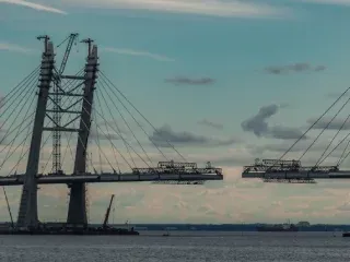 useAsyncEffect: The Missing React Hook